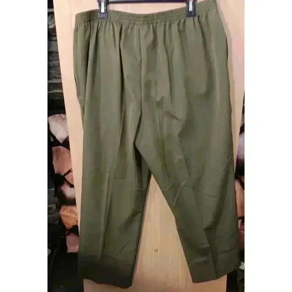 Alfred Dunner Olive Green Trousers - Picture 4 of 5
